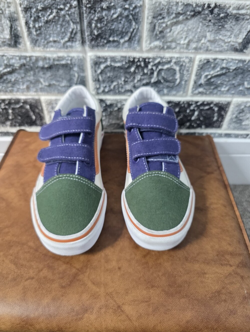 Vans Kids Multi-Color Low-Top Skate Sneakers with Hook-and-Loop Straps Size 3.0 - Picture 2 of 8
